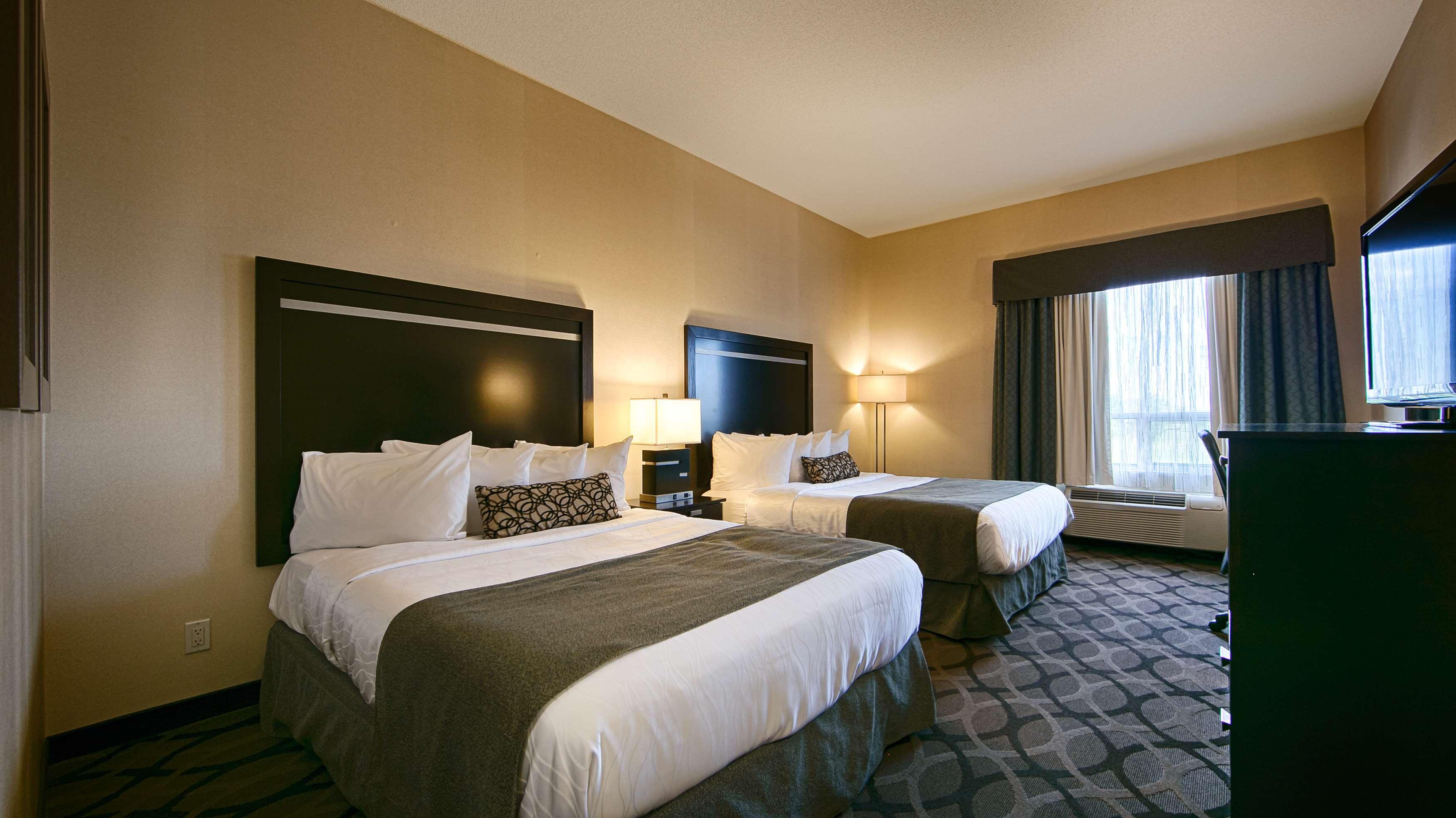 Best Western Plus Travel Hotel Toronto Airport Bagian luar foto
