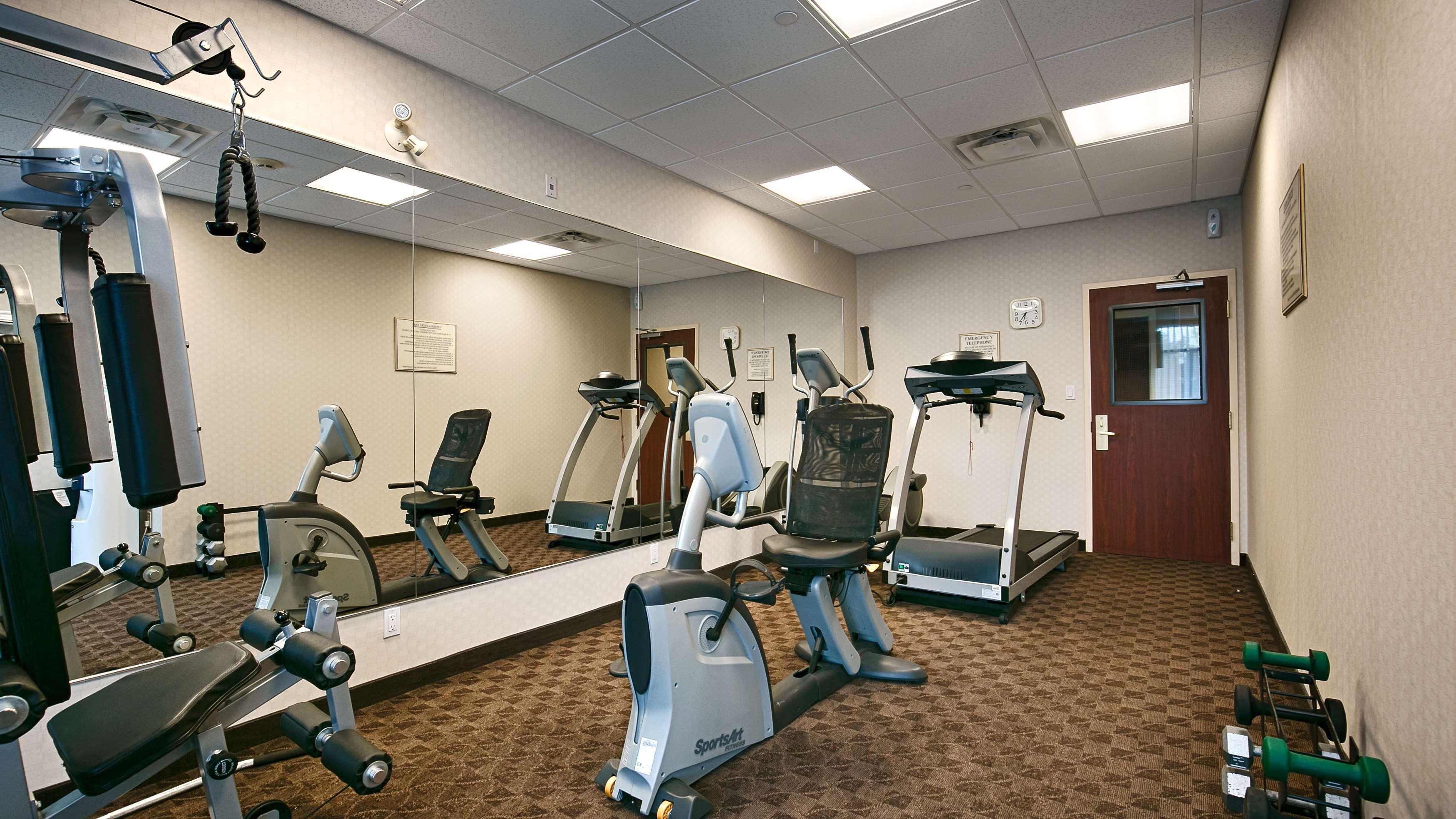 Best Western Plus Travel Hotel Toronto Airport Bagian luar foto