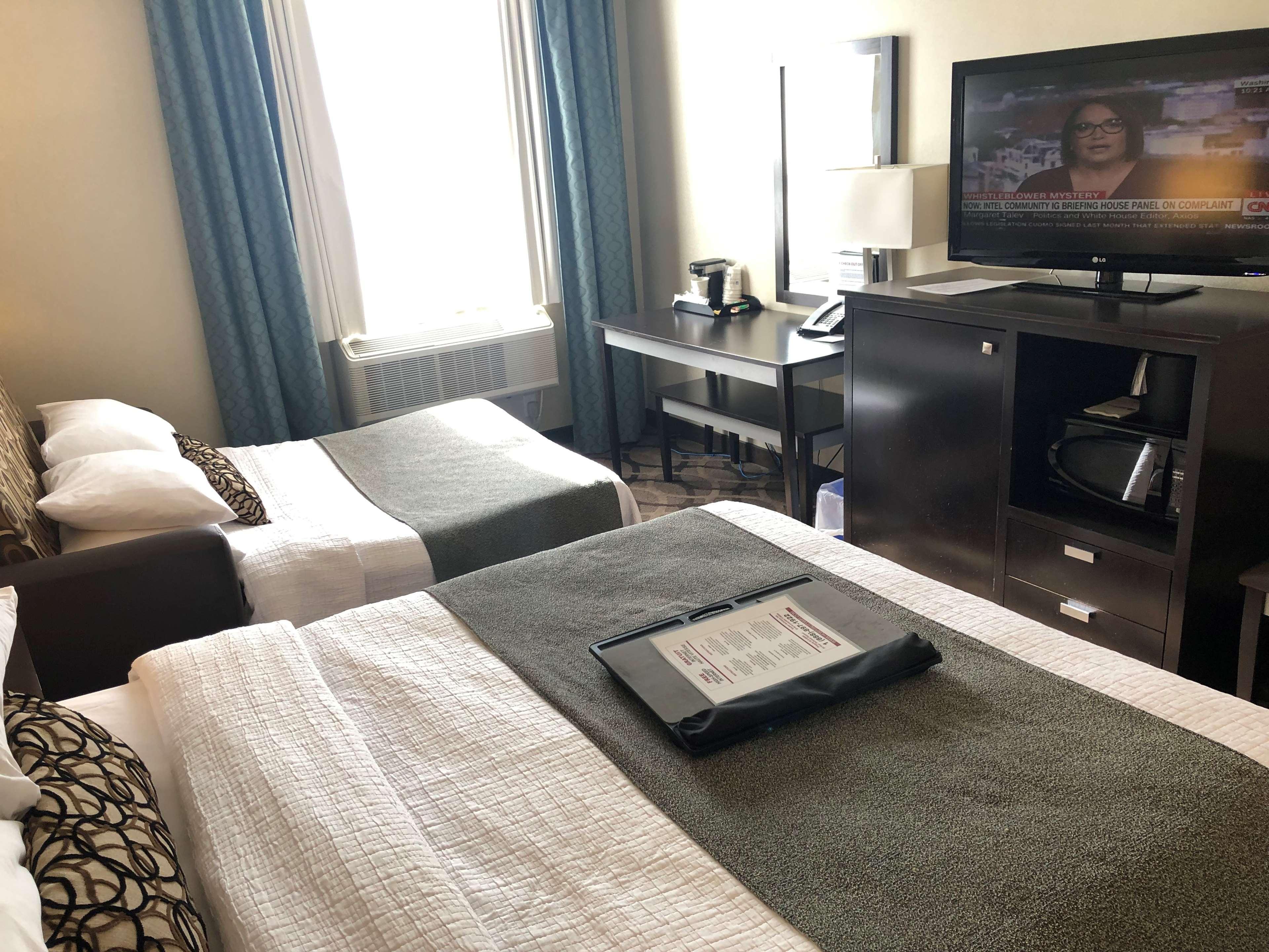 Best Western Plus Travel Hotel Toronto Airport Bagian luar foto