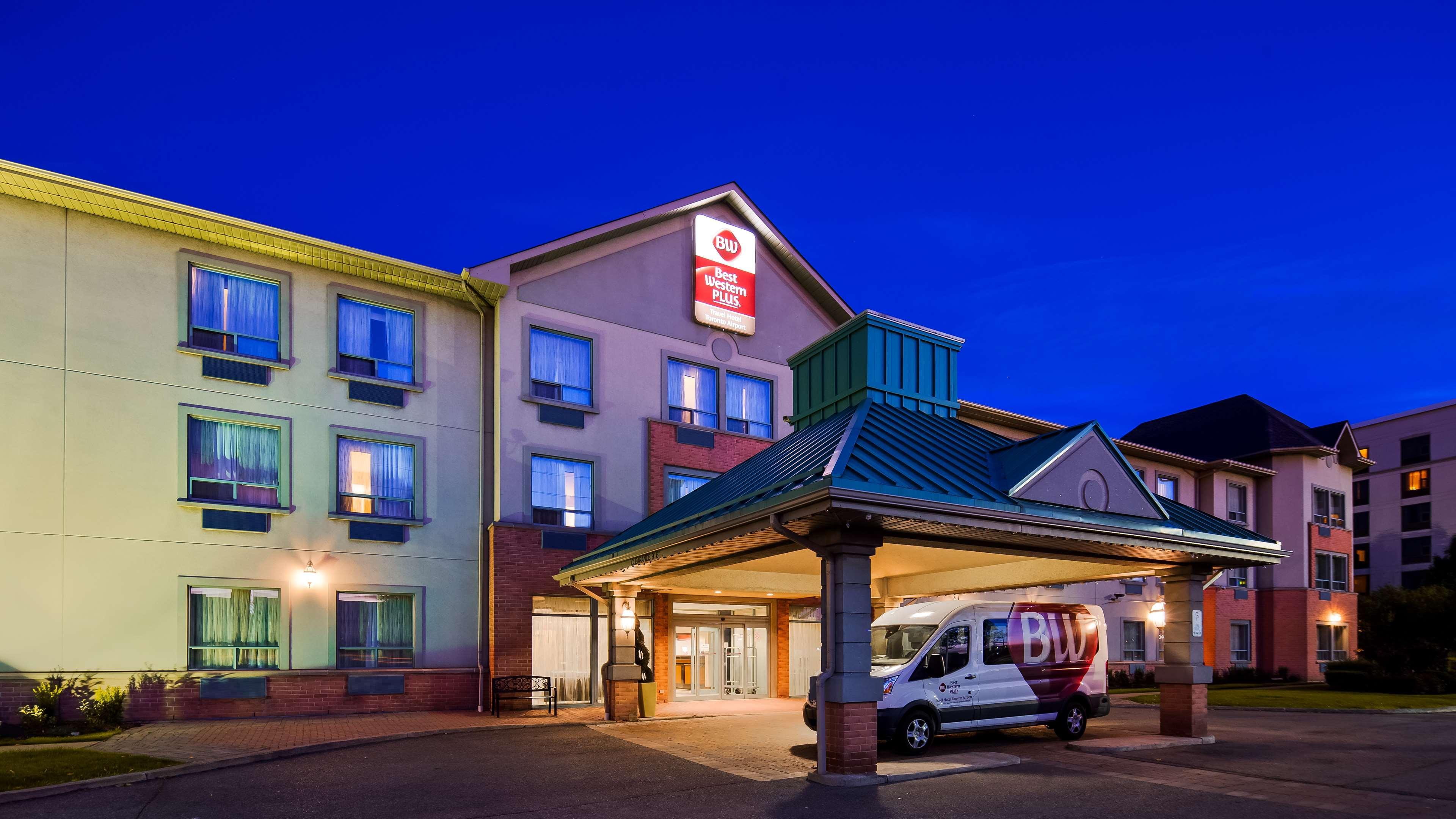 Best Western Plus Travel Hotel Toronto Airport Bagian luar foto
