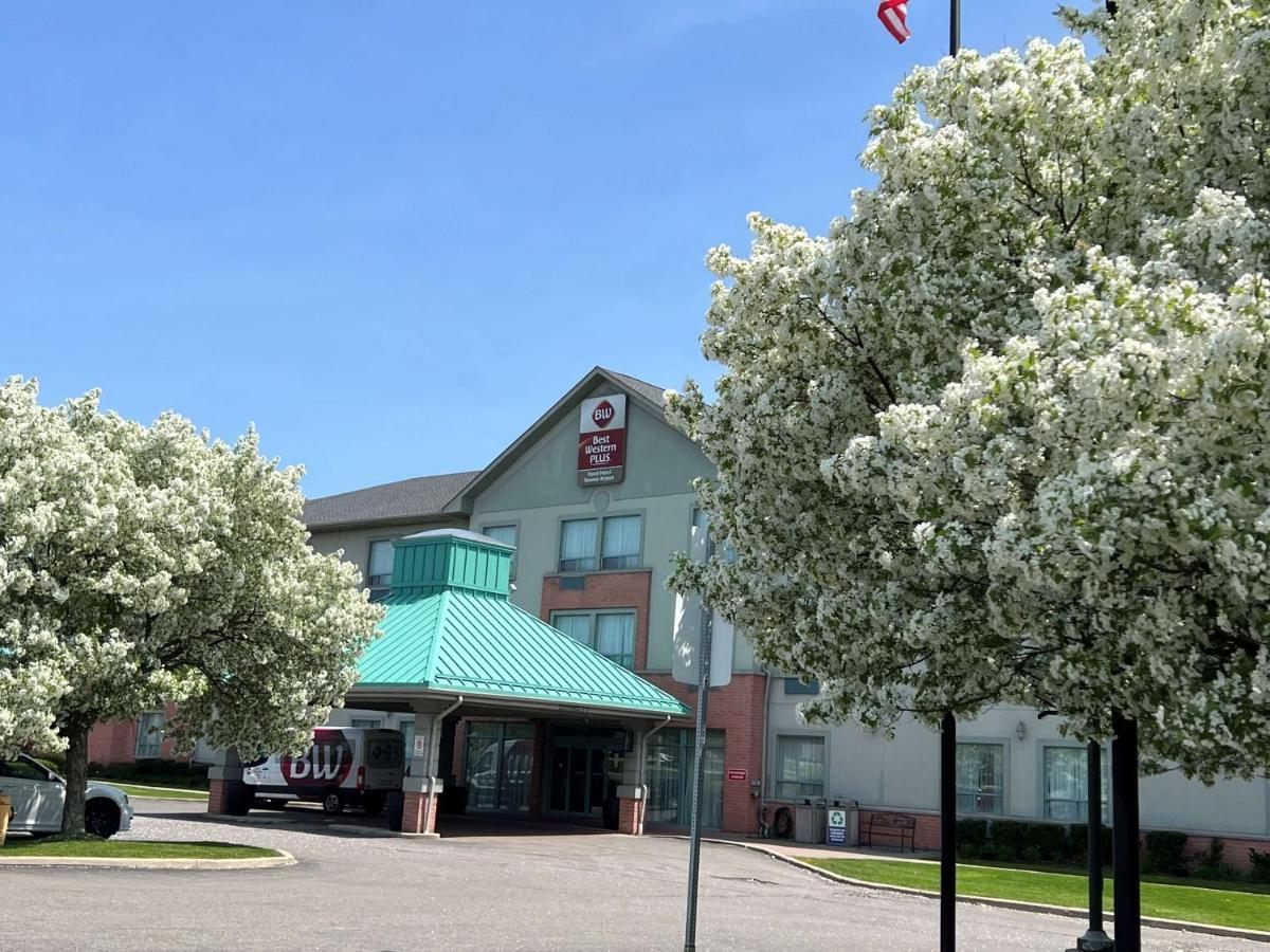 Best Western Plus Travel Hotel Toronto Airport Bagian luar foto